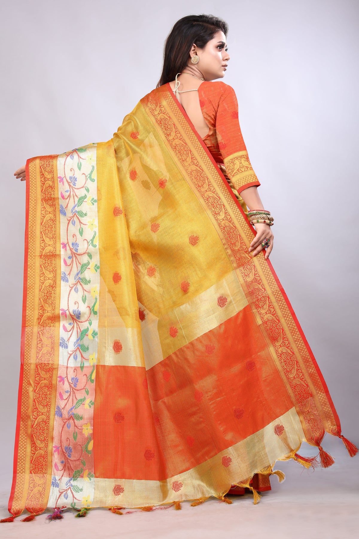 Delightful Exclusive Attractive Designer Bollywood Saree For Women Soft Lichi Silk saree with Rich Pallu & Meenakari with Weaving Border ( Gold Chaki - Orange )