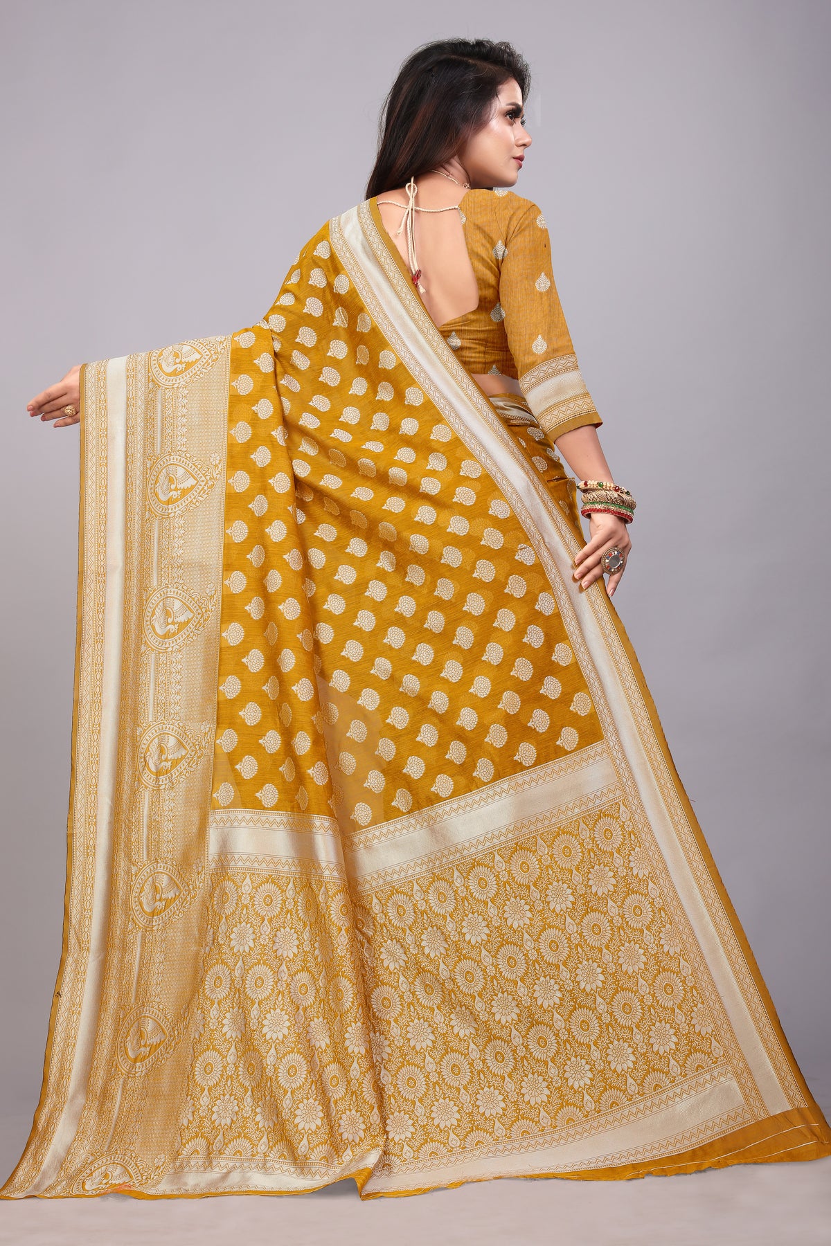 Delightful Exclusive Attractive Designer Bollywood Saree For Women Soft Lichi Silk saree with Rich Pallu & Meenakari with Weaving  Border ( Rapair Buta - Yellow )