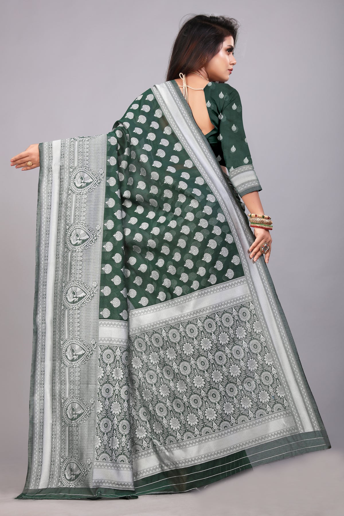 Delightful Exclusive Attractive Designer Bollywood Saree For Women Soft Lichi Silk saree with Rich Pallu & Meenakari with Weaving  Border ( Rapair Buta - Dark Green )
