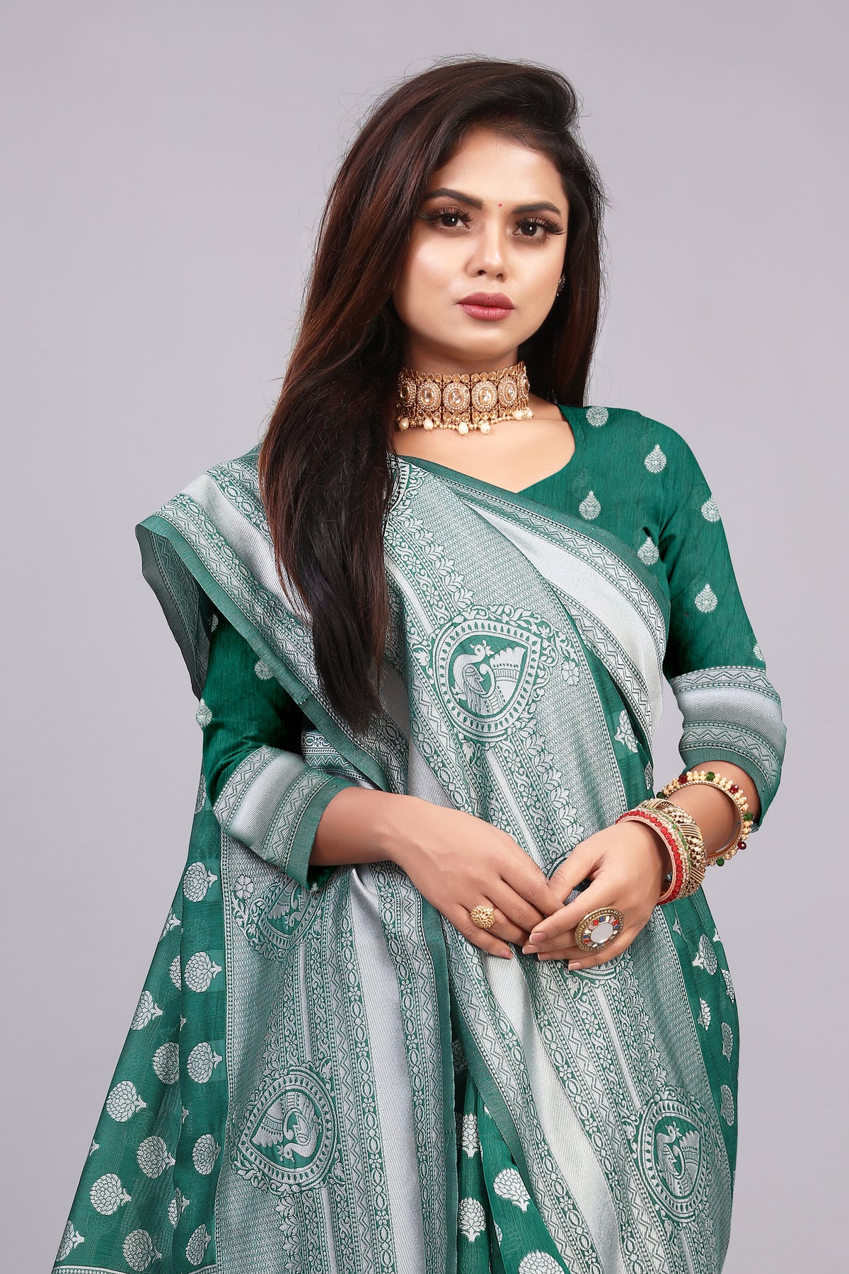 Delightful Exclusive Attractive Designer Bollywood Saree For Women Soft Lichi Silk saree with Rich Pallu & Meenakari with Weaving  Border ( Rapair Buta - Rama )