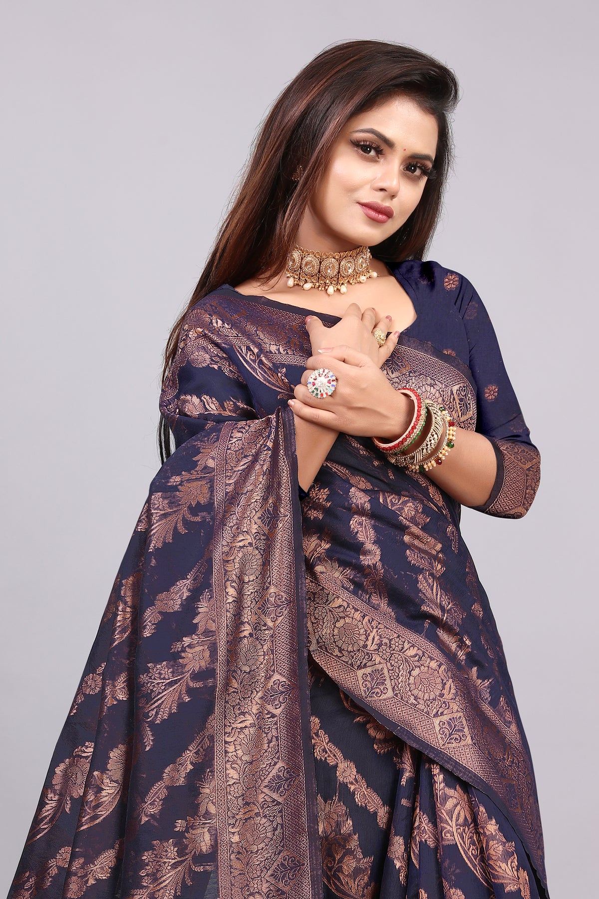 Delightful Exclusive Attractive Designer Bollywood Saree For Women Soft Lichi Silk saree with Rich Pallu & Meenakari with Weaving  Border ( Rapair Leriya - Nevy Blue )