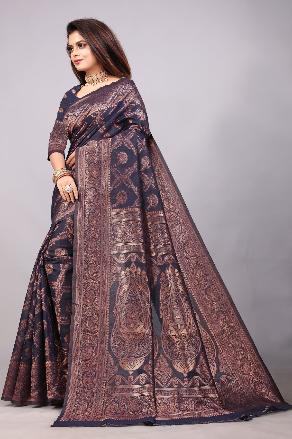 Delightful Exclusive Attractive Designer Bollywood Saree For Women Soft Lichi Silk saree with Rich Pallu & Meenakari with Weaving  Border ( Rapair Leriya 02 - Nevy Blue )