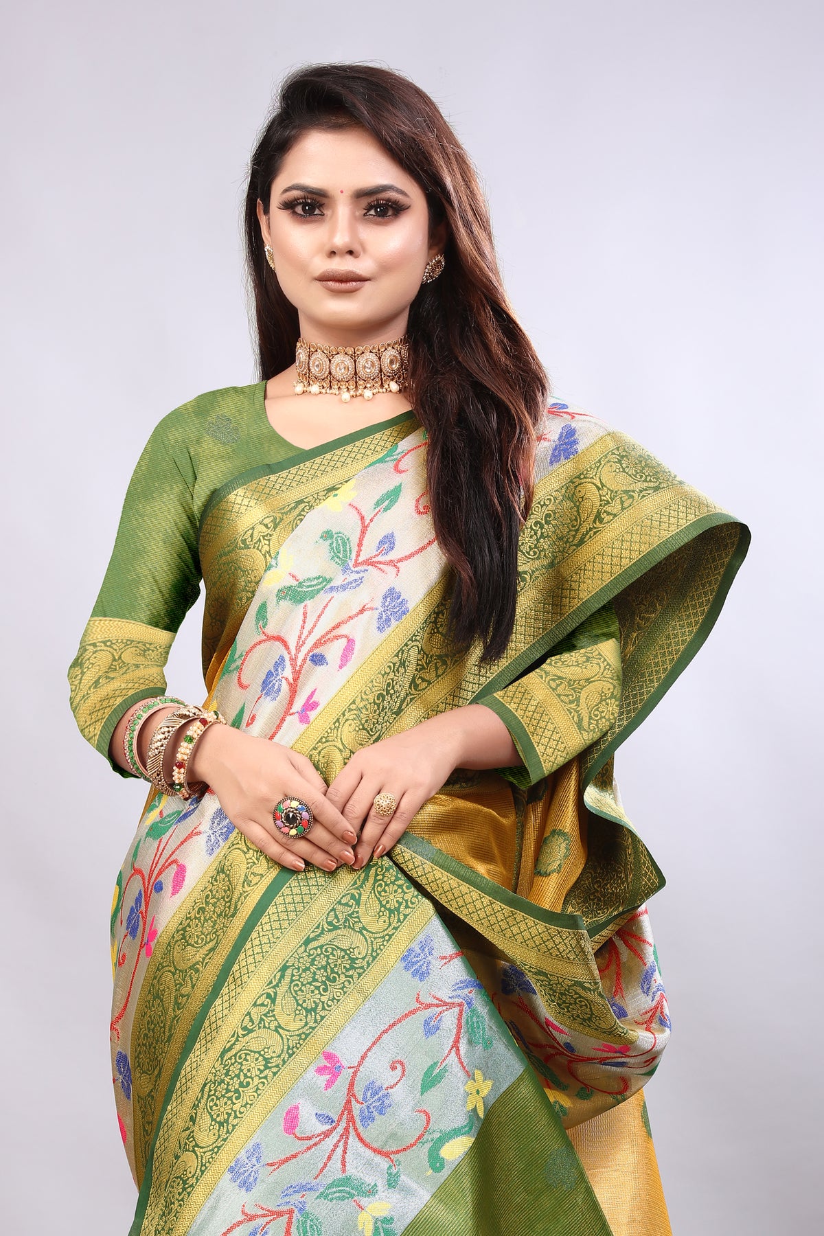 Delightful Exclusive Attractive Designer Bollywood Saree For Women Soft Lichi Silk saree with Rich Pallu & Meenakari with Weaving  Border ( Gold Chaki - Yellow )