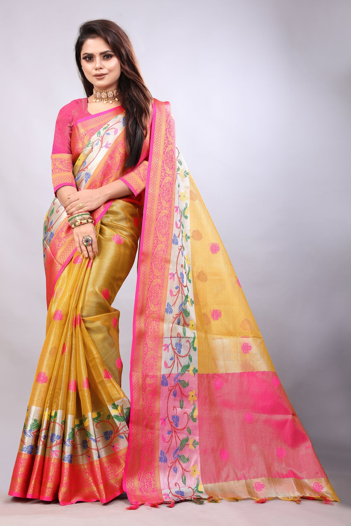 Delightful Exclusive Attractive Designer Bollywood Saree For Women Soft Lichi Silk saree with Rich Pallu & Meenakari with Weaving  Border ( Gold Chaki - Pink )