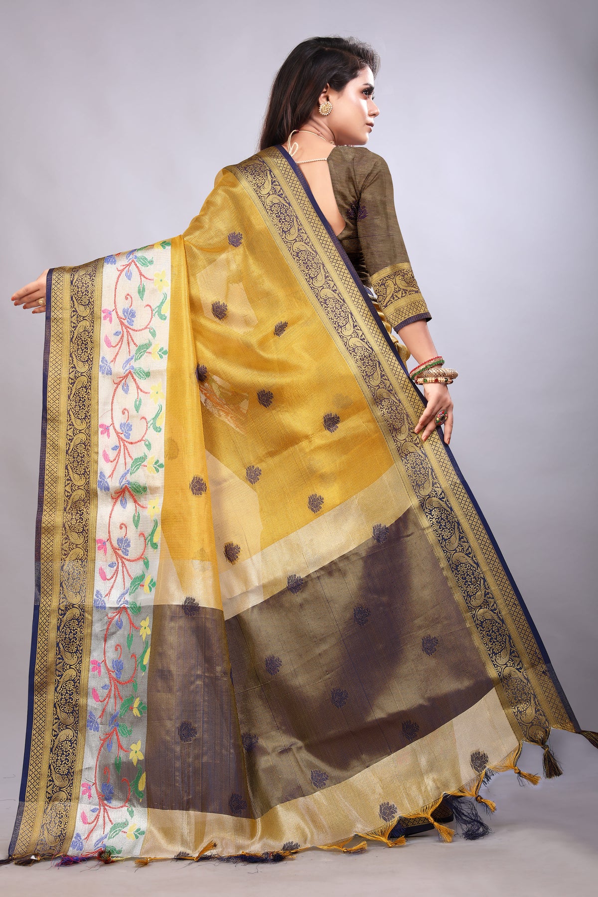 Delightful Exclusive Attractive Designer Bollywood Saree For Women Soft Lichi Silk saree with Rich Pallu & Meenakari with Weaving  Border ( Gold Chaki - Yellow )