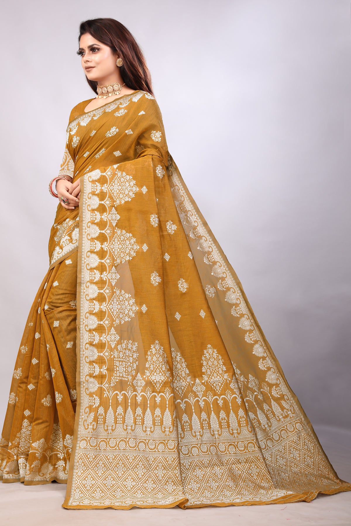 Delightful Exclusive Attractive Designer Bollywood Saree For Women Soft Lichi Silk saree with Rich Pallu & Meenakari with Weaving  Border ( Rapair Flower - Yellow )