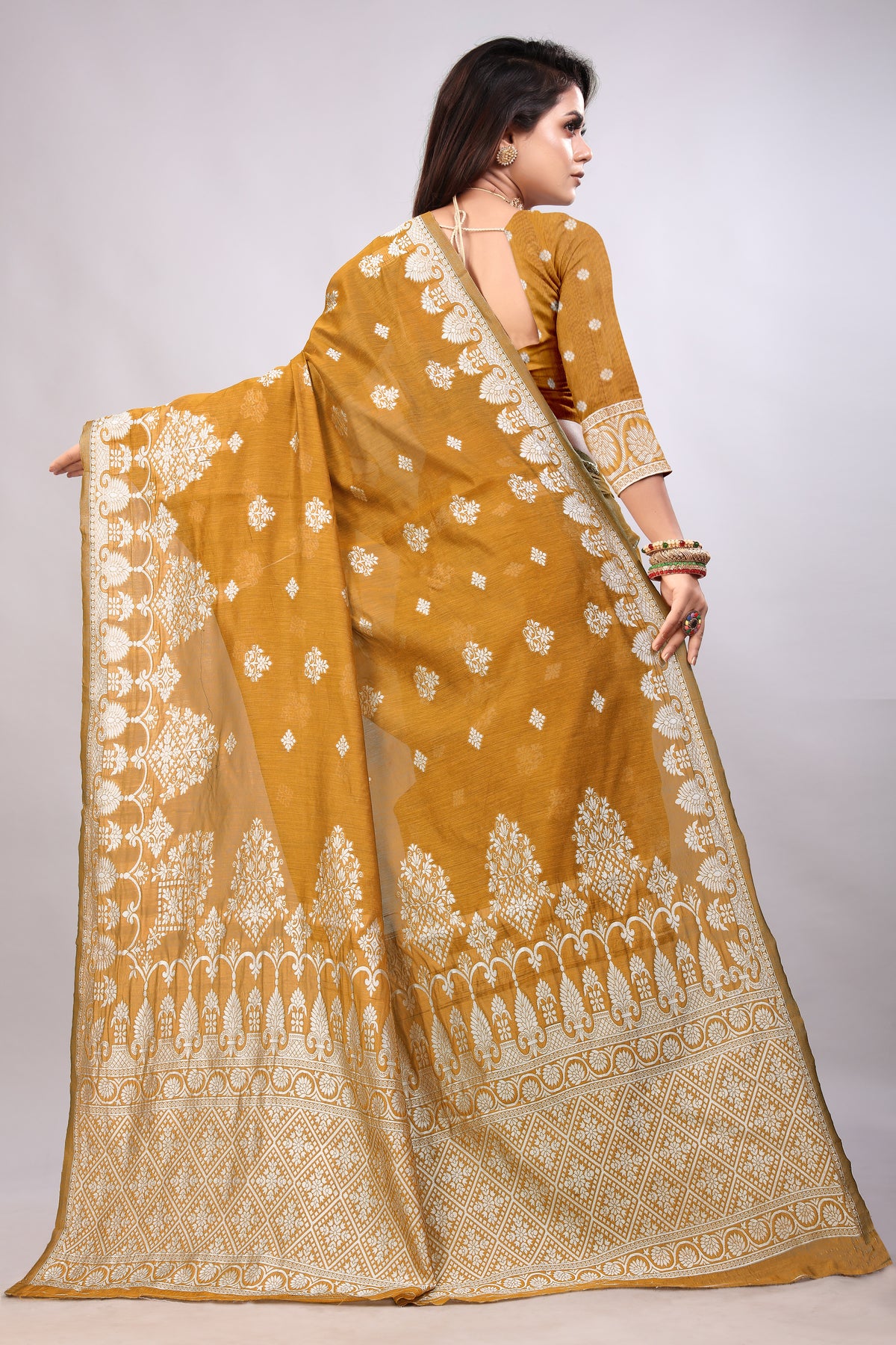 Delightful Exclusive Attractive Designer Bollywood Saree For Women Soft Lichi Silk saree with Rich Pallu & Meenakari with Weaving  Border ( Rapair Flower - Yellow )