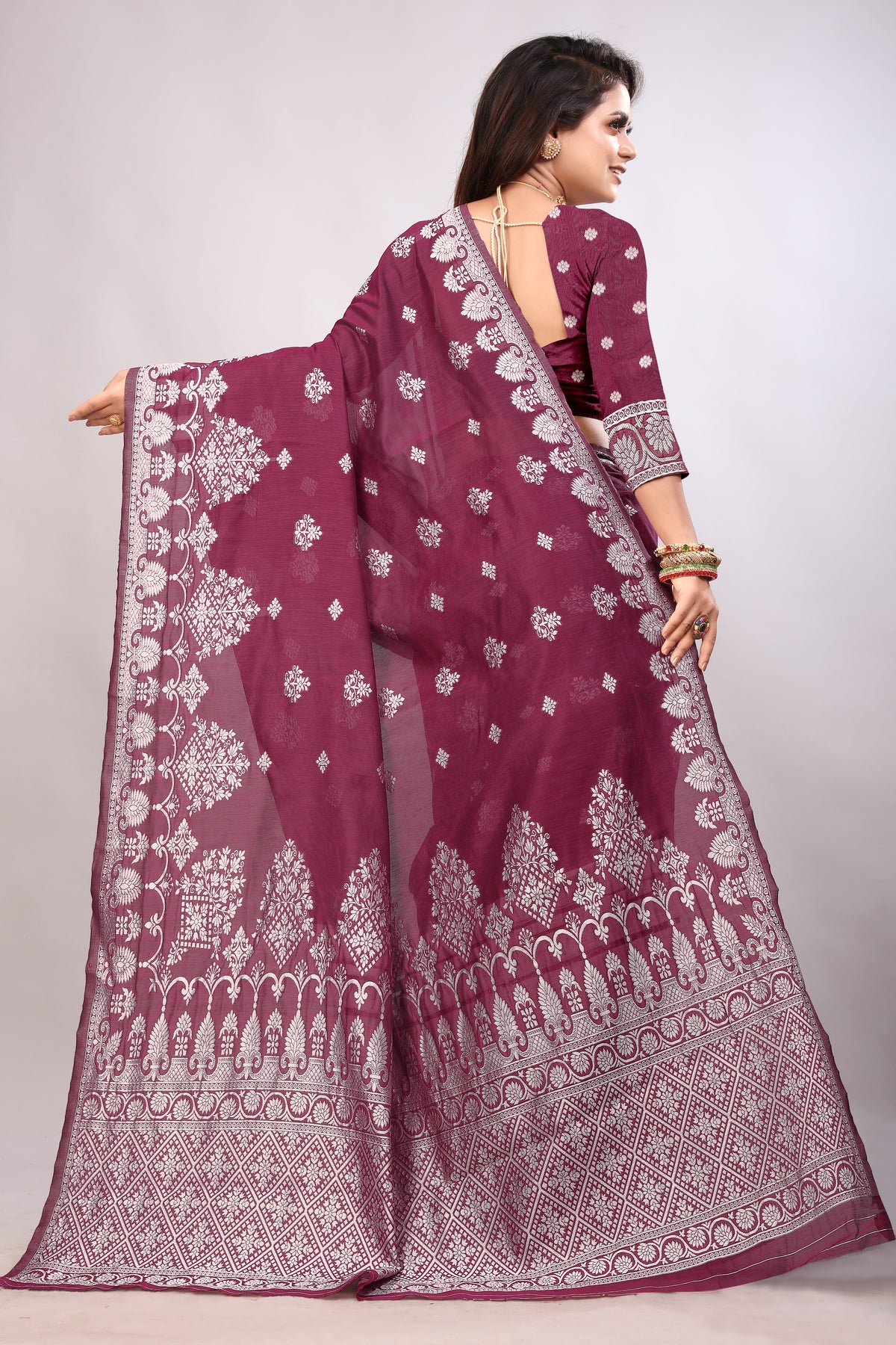 Delightful Exclusive Attractive Designer Bollywood Saree For Women Soft Lichi Silk saree with Rich Pallu & Meenakari with Weaving  Border ( Rapair Flower - Maroon )