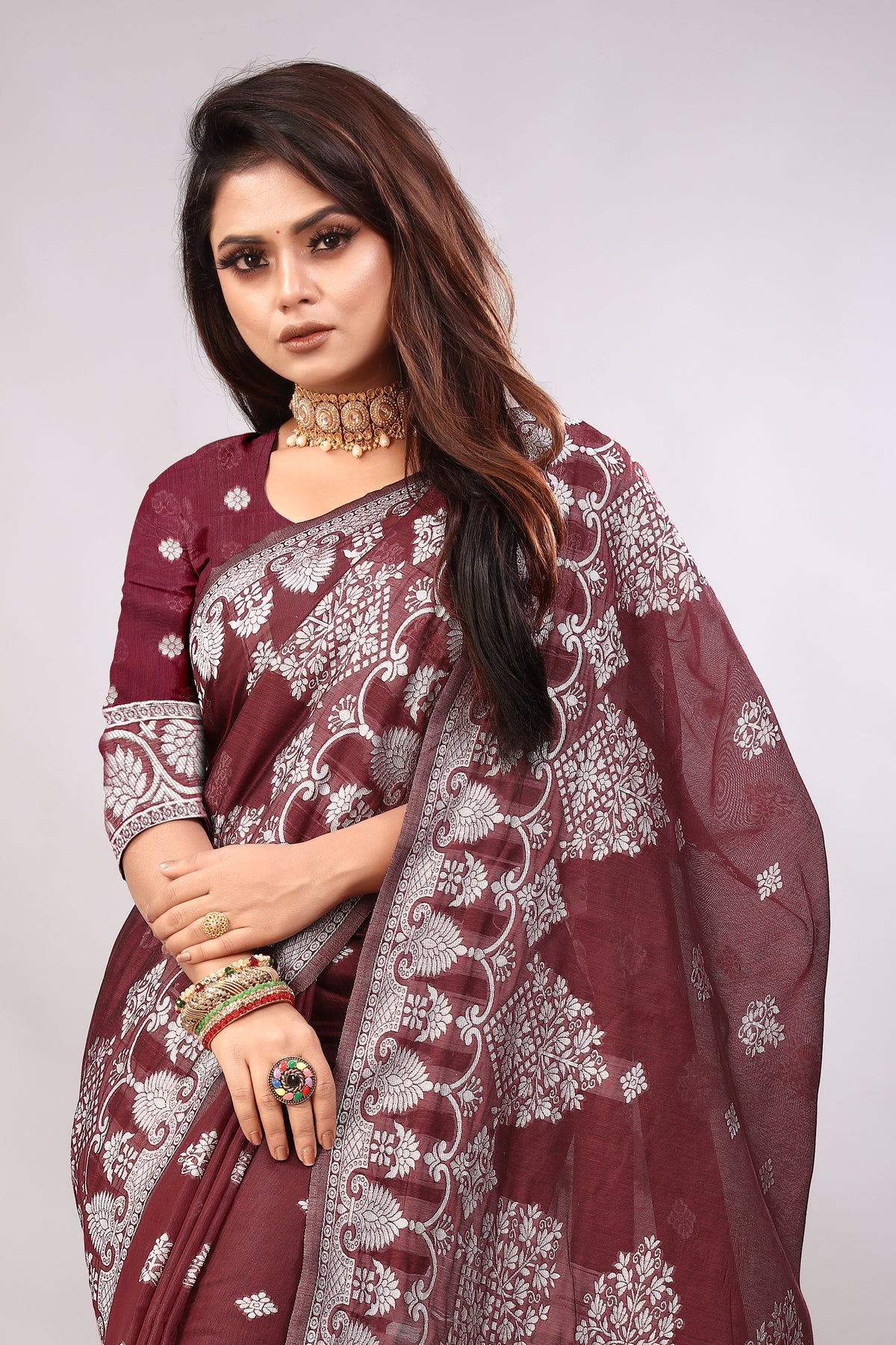Delightful Exclusive Attractive Designer Bollywood Saree For Women Soft Lichi Silk saree with Rich Pallu & Meenakari with Weaving  Border ( Rapair Flower - Brown)