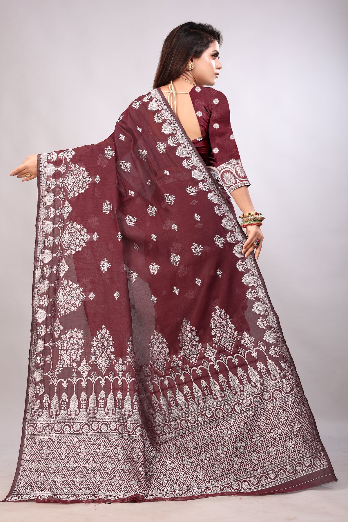 Delightful Exclusive Attractive Designer Bollywood Saree For Women Soft Lichi Silk saree with Rich Pallu & Meenakari with Weaving  Border ( Rapair Flower - Brown)