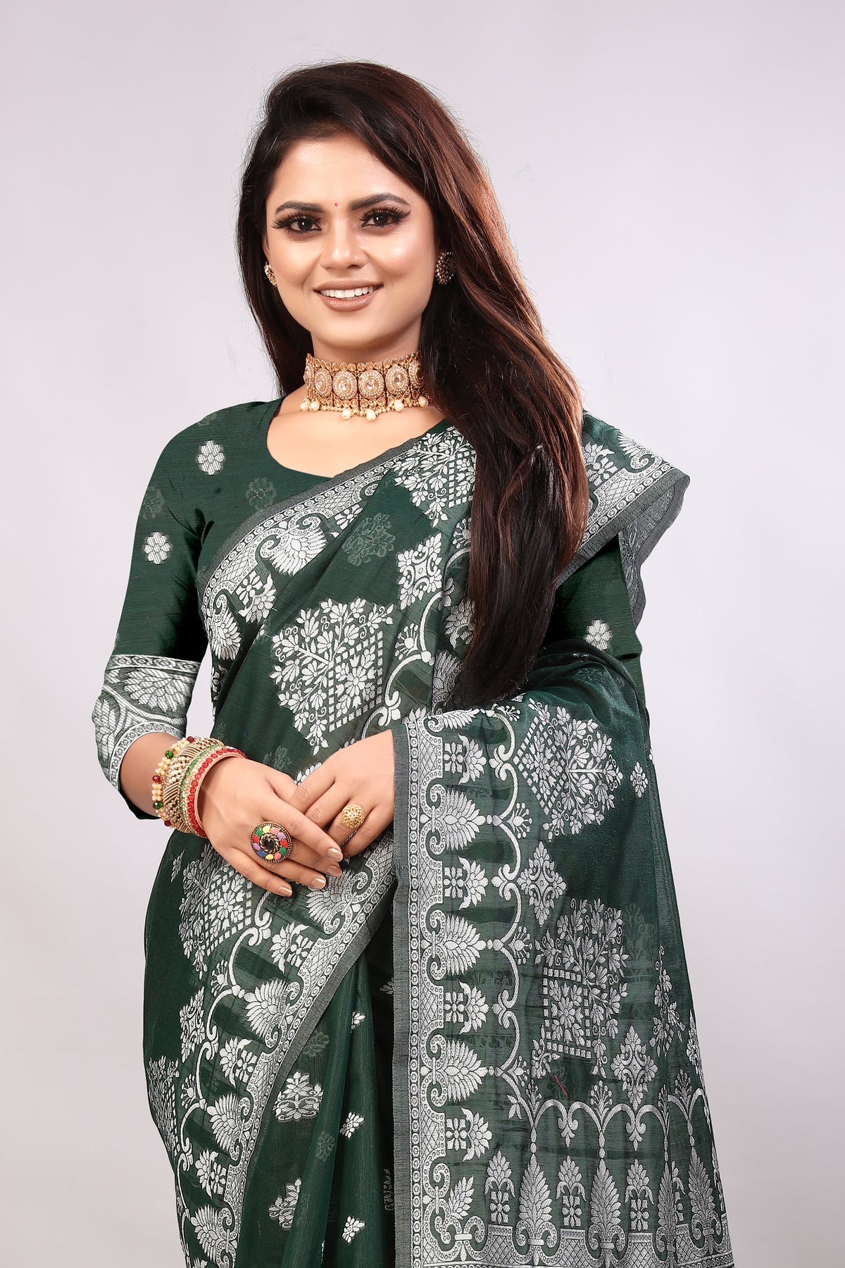 Delightful Exclusive Attractive Designer Bollywood Saree For Women Soft Lichi Silk saree with Rich Pallu & Meenakari with Weaving  Border ( Rapair Flower - Dark Green )